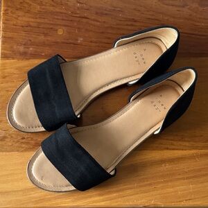 A New Day Black and Tan Women's Sandals